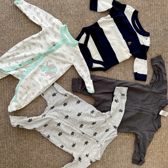 Baby Boy 0-3 bundle (tons of outfits!) - Picture 3 of 3